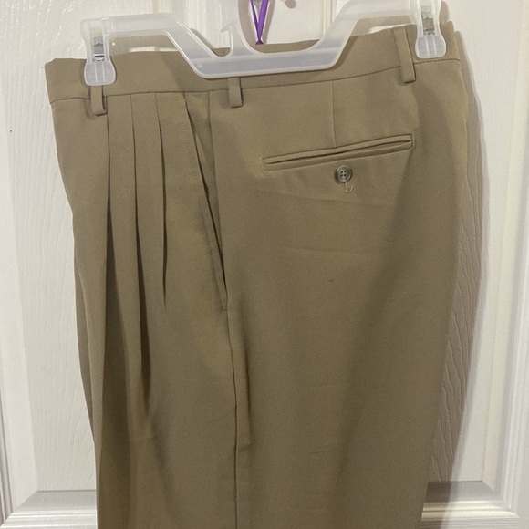 Bergamo, Preferred, Louis Raphael bundle of mens dress pants; size: 32W, 29L - Picture 6 of 12